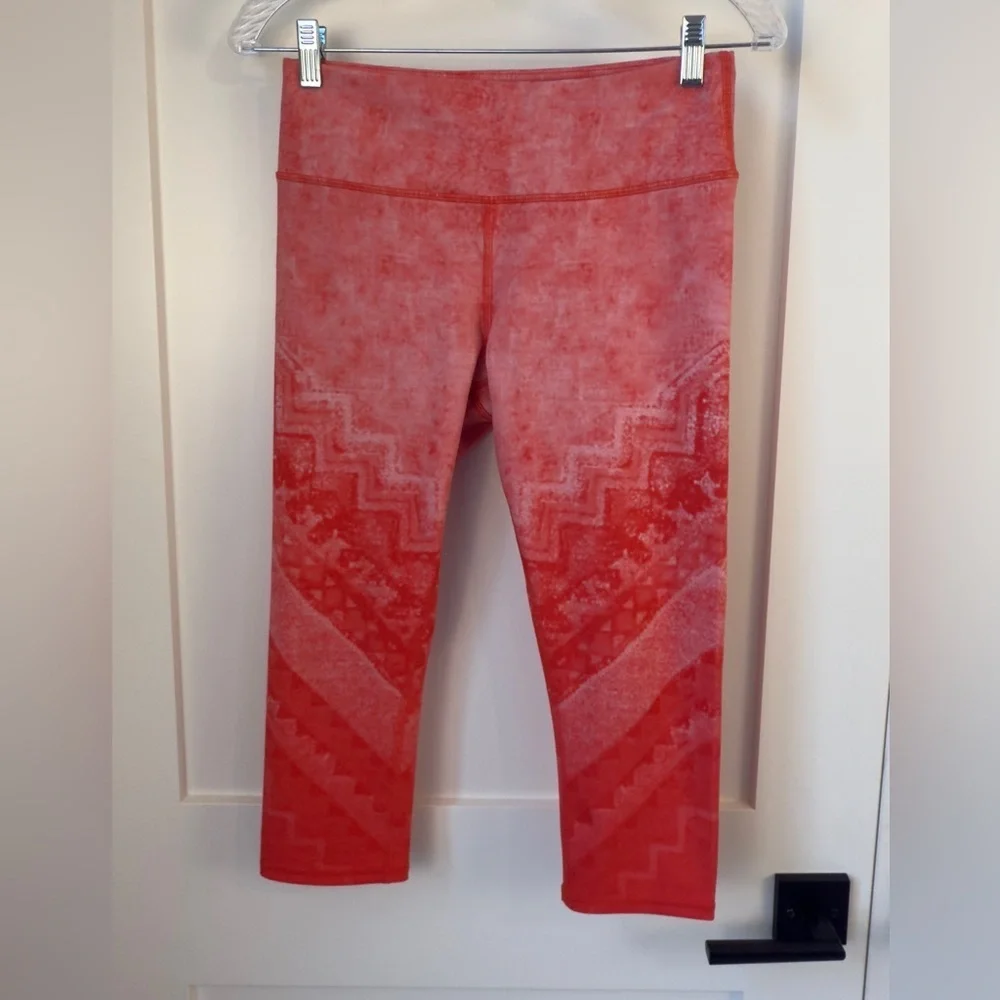 ALO Yoga Vibrant Orange Leggings With Phone Pocket